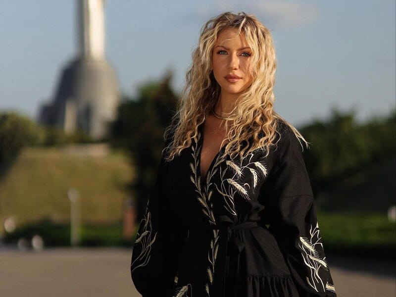 "Усі радять загадати". Нікітюк розповіла про свої бажання в день літнього сонцестояння