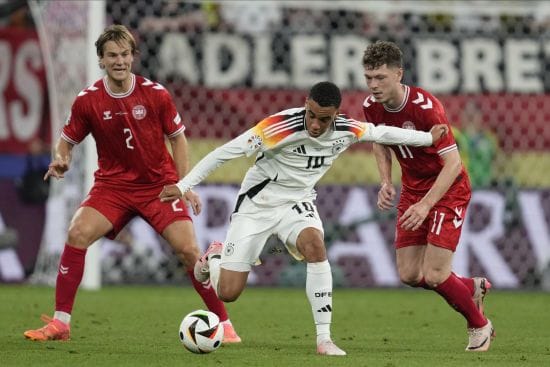 Німеччина перемогла Данію в 1/8 фіналу Євро-2024 – матч призупиняли через аномальну погоду (відео)