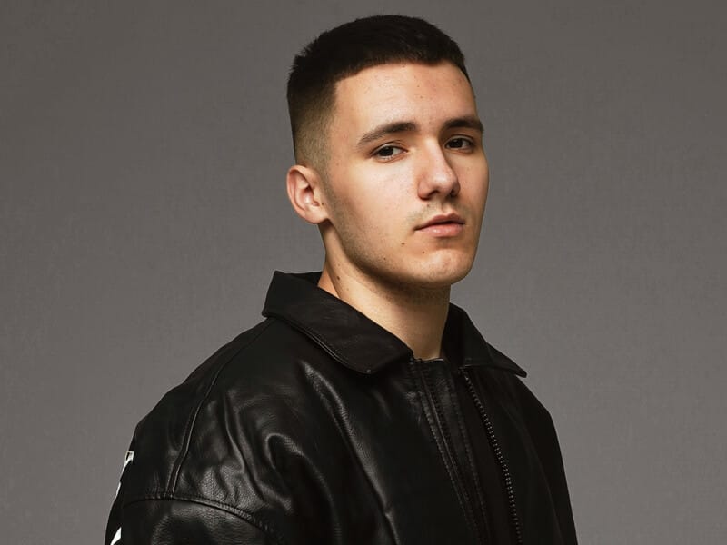 "Ми йдемо". Yaktak презентував кліп на пісню, яка має всі шанси стати офіційним гімном України на Євро 2024. Відео