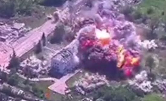 Армія РФ вперше скинула на Україну надважку бомбу ФАБ-3000 – BILD