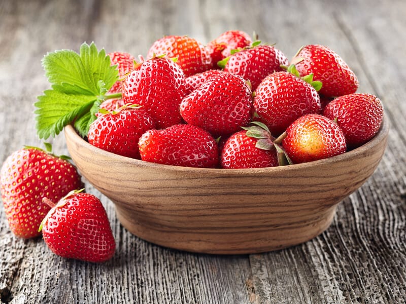 "Полунична гастропровокація". Клопотенко назвав простий інгредієнт, із яким можна поєднувати полуницю