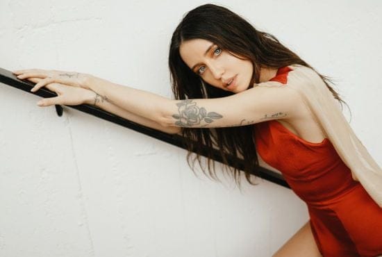 Надя Дорофєєва розповіла про конфуз, який трапився перед зніманням її кліпу: "Дуже стресово"