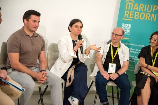 Якими будуть українські міста після війни – керівники зруйнованих громад презентували принципи відновлення