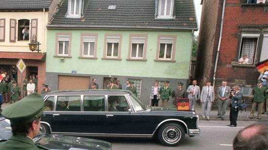 Згорів будинок відомого диктатора: чи будуть відновлювати історичну будівлю - Bild (фото)