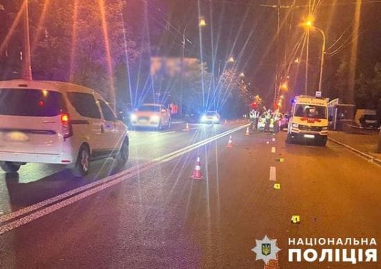 В Києві п'яний водій намагався втекти від поліції та насмерть збив пішохода (фото)