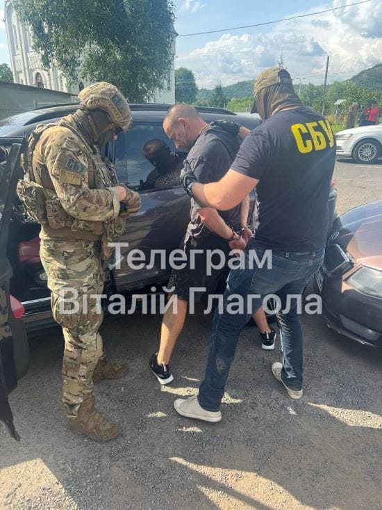 Чергове гучне затримання в Мукачеві: в Мережі з'явилися цікаві подробиці