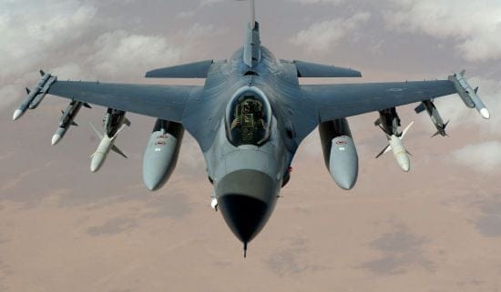Коли винищувачі F-16 з'являться в Україні: експерт назвав важливі умови