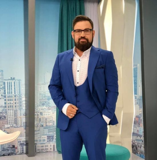 Відомий український ведучий зізнався, чи має бронь від мобілізації: "Дані обов'язково оновлю"