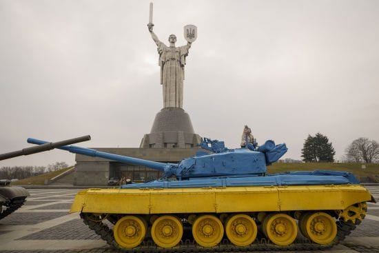 Чи закінчиться війна в Україні 2024 року: переможниця "Битви екстрасенсів" відповіла