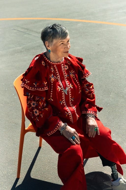 ПРЕКРАСНІ: благодійний проєкт від POCHÉ та Superhumans, присвячений силі духу українців