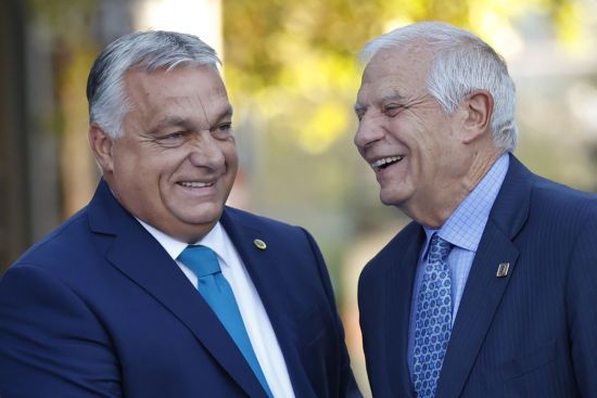 ЄС заперечує звинувачення Орбана у "провоєнній" політиці