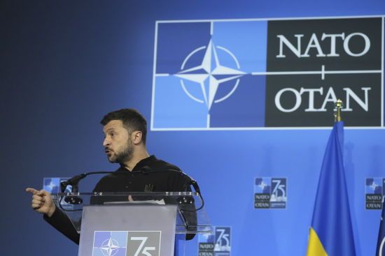 "Не риторика, а план": Зеленський зробив потужну заяву про удари по базах в глибині РФ