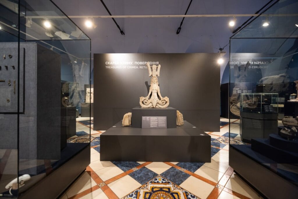 У Києві відкрилась виставка «Скарби Криму. Повернення» У Києві відкрилась виставка «Скарби Криму. Повернення»