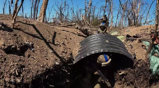 Ефектно розкидали окупантів: бійці 3-ї ОШБр показали, як вибивають ворога з позицій на Харківщині (відео)