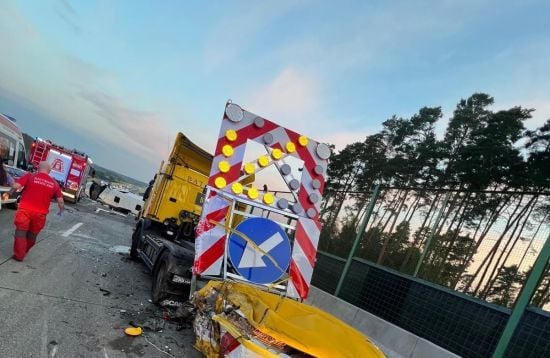 Аварія мікроавтобуса з українцями у Польщі: у МЗС повідомили про стан постраждалих