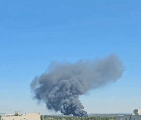 У Курську ранок почався з "бавовни": може горіти військова база – відео