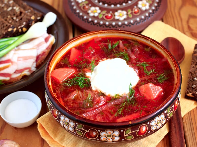 "У цьому рецепті є українська душа". Як приготувати особливий борщ із двома секретними інгредієнтами