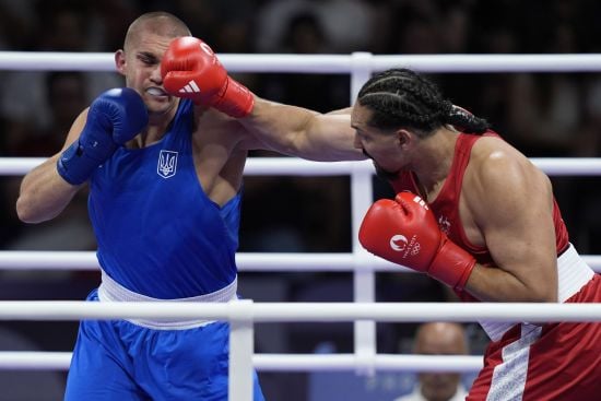 Програв нокаутом: український боксер вилетів у першому раунді Олімпіади-2024