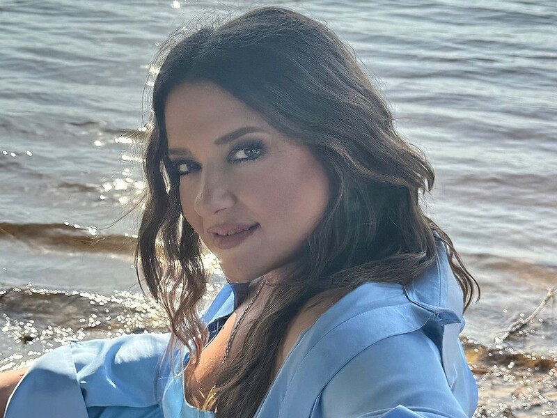 Могилевська показала свою фірмову зачіску