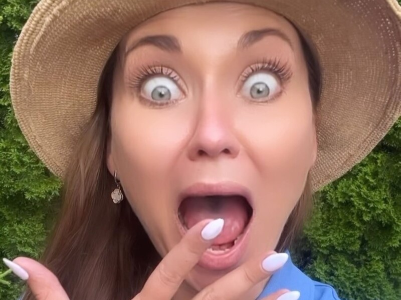 "Кажуть, щось пороблено". Саліванчук травмувала руку, знімаючи на відпочинку за кордоном контент для Instagram