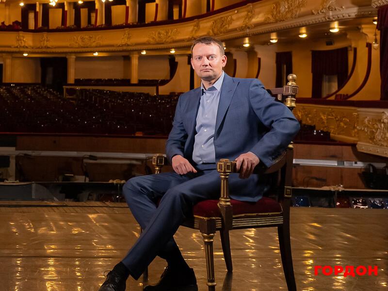 Солов'яненко: Було кілька разів, коли люди брали запрошення, а згодом продавали їх біля входу. Різних шахраїв я надивився в опері