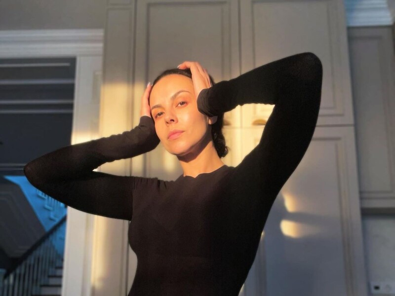 Каменських знялася, обійнявшись зі своєю улюбленицею Мімі, і розповіла, як переживає важкий період у своєму житті Каменських знялася, обійнявшись зі своєю улюбленицею Мімі, і розповіла, як переживає важкий період у своєму житті