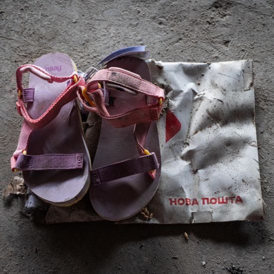 Удар по "Новій пошті" у Харкові: у загиблого водія вантажівки залишилось двоє дітей