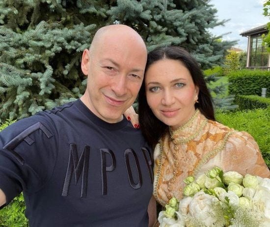 Дружина Дмитра Гордона вперше розповіла, як він їй освідчився: "Це було дуже красиво та яскраво"