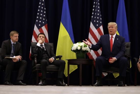 Трамп розповів про розмов із Зеленським і пообіцяв припинити війну