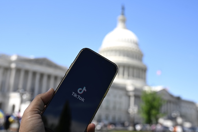 У Мінʼюсті США наголошують, що TikTok несе серйозну загрозу нацбезпеці країни