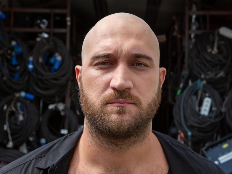 "Треба сказати "дякую" не президентові, із яким ми разом працювали". Комік із "Квартал 95" розповів, завдяки кому таємно переїхав до США "Треба сказати "дякую" не президентові, із яким ми разом працювали". Комік із "Квартал 95" розповів, завдяки кому таємно переїхав до США