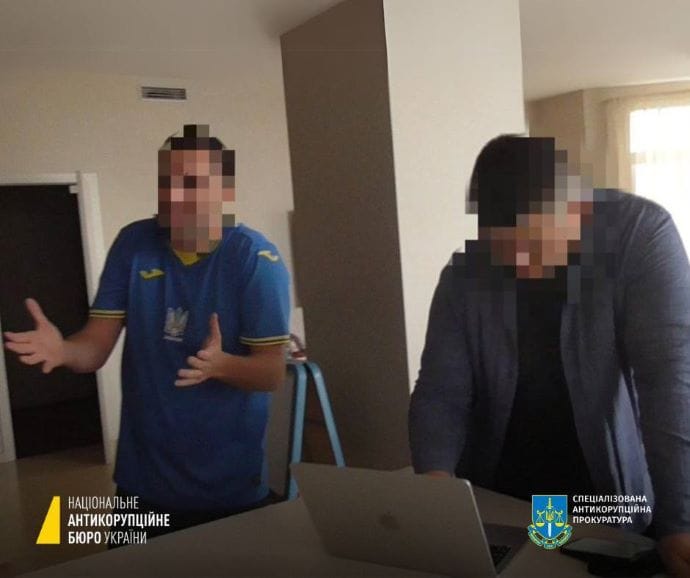 За $1 мільйон хотіли посадити свою людину в кресло керівника Львівської митниці - НАБУ та САП