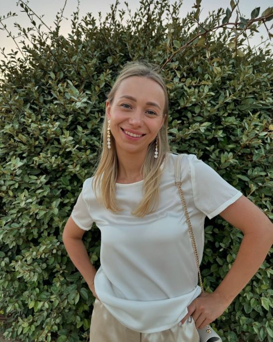 Дружина Павліка сильно травмувала ногу в Ізраїлі та у сльозах шокувала наслідками: "Пекельний біль"