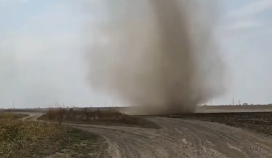 "Ще не один побачимо": на Полтавщині зафіксували "торнадо"