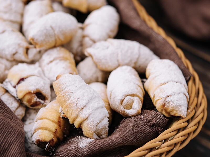 "Хрусткі, смачні, неймовірно ніжні рогалики". Старий рецепт із бабусиного зошита