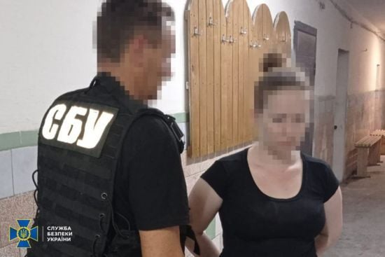 Працювала на РФ та готувала "порцію" фейків: на Кіровоградщині затримали жінку, яка підпалила авто нацгвардійця