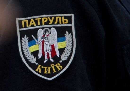 Скандальне затримання чоловіка у Києві: поліція відреагувала на поширене відео