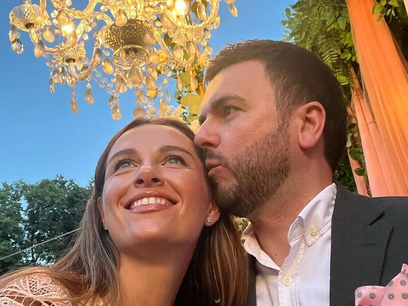 "Поки діти сплять". Решетнік показав романтичне побачення із дружиною