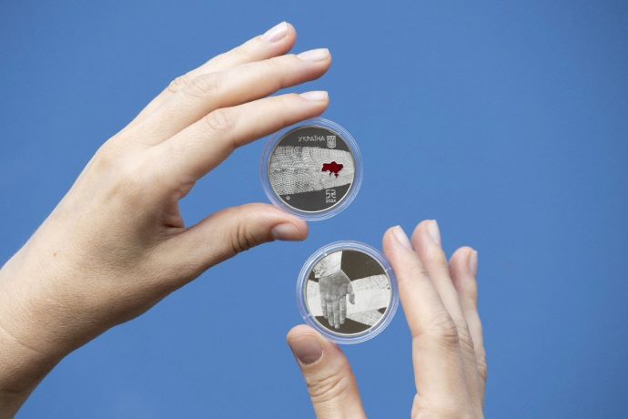 Нацбанк випустив нову монету, присвячену медикам Нацбанк випустив нову монету, присвячену медикам