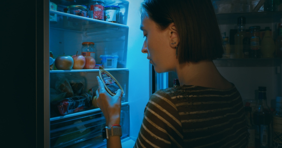 Названо найкращий вечірній перекус для схуднення: що їсти на ніч щоб не набрати вагу