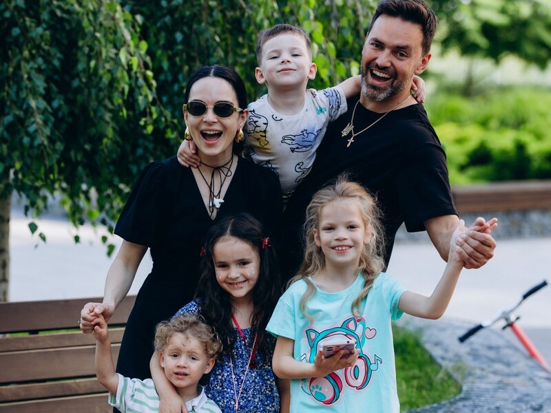 Тімур Мірошниченко розповів, як вони з дружиною обирали свою другу всиновлену дитину