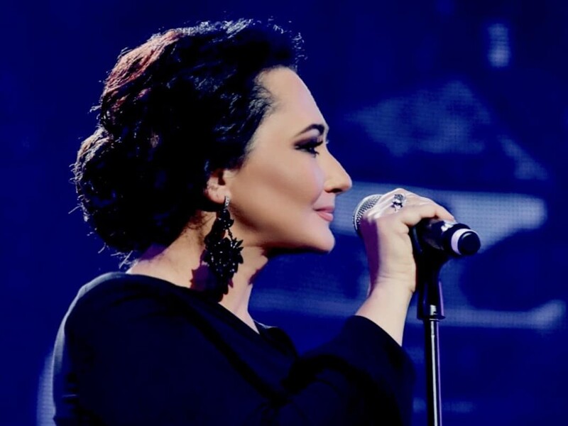 Мозгова показала раритетні фото: своє та свого батька