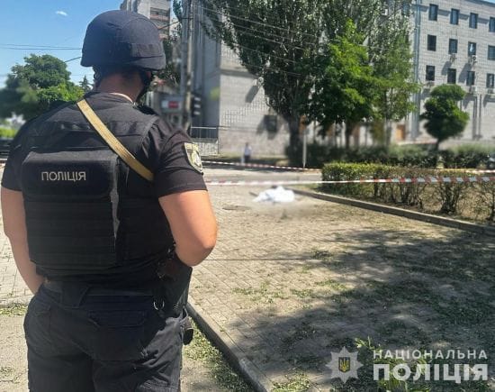 Нікополь знову під ударами РФ: дві людини загинули, 10 поранених (фото, відео)