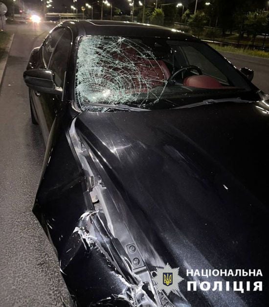У Києві п’яний водій на Maserati розчавив мопед: загинула жінка (фото)