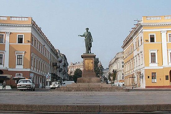 "Укрзалізниця" додала місця до Одеси в піковий сезон перевезень — які потяг курсуватимуть