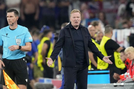 "Це вбиває футбол": тренер збірної Нідерландів розкритикував суддів півфіналу Євро-2024 з Англією