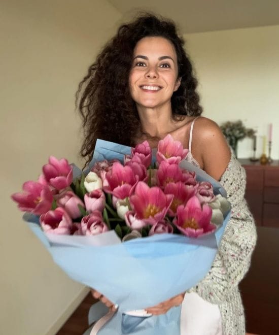 Настя Каменських розкрила свій секрет догляду за обличчям і відповіла, чи робила пластику