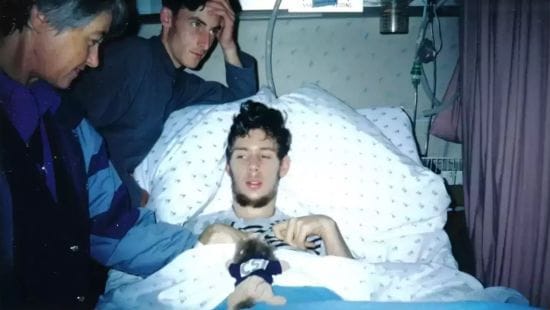 Чоловік, "замкнений у своєму тілі" на понад десять років, прокинувся, щоб усе розповісти (фото)