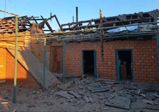 Вибухи на Дніпропетровщині: Росія атакувала область ракетами (фото наслідків)