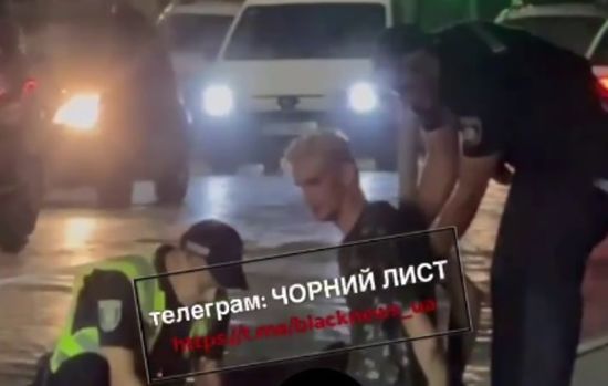 Замах на Фаріон: у Мережі з'явилося відео затримання ймовірного стрільця